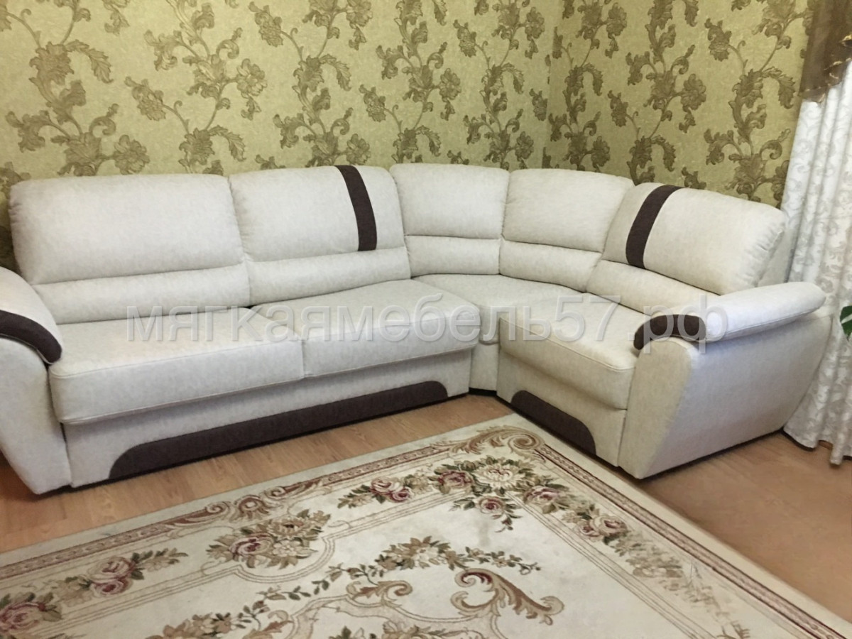 Peretyanut-uglovoj-divan